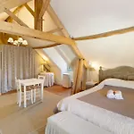 Maison Historique En Pierre *