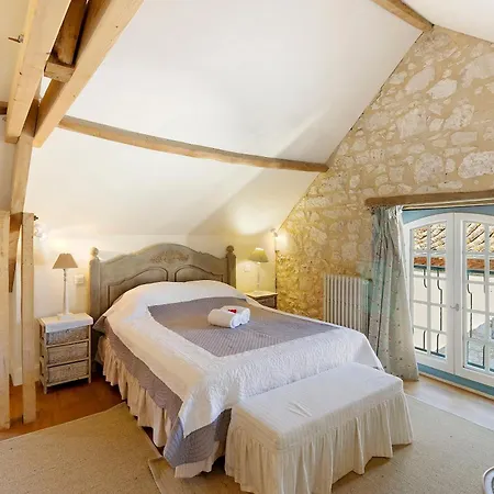 بيت للعطل Maison Historique En Pierre *